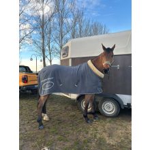 Coperta in pile con collo Meglio